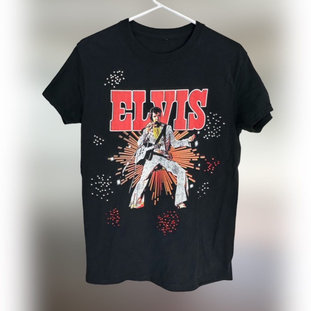 Roadie Couture Elvis Rhinestone T-Shirt. Size Medium.